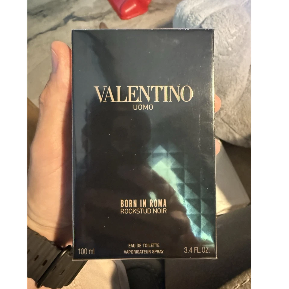 Valentino Born in Roma Rockstud Noir Eau de Toilette Spray for Men 3.4 fl oz / 100ml